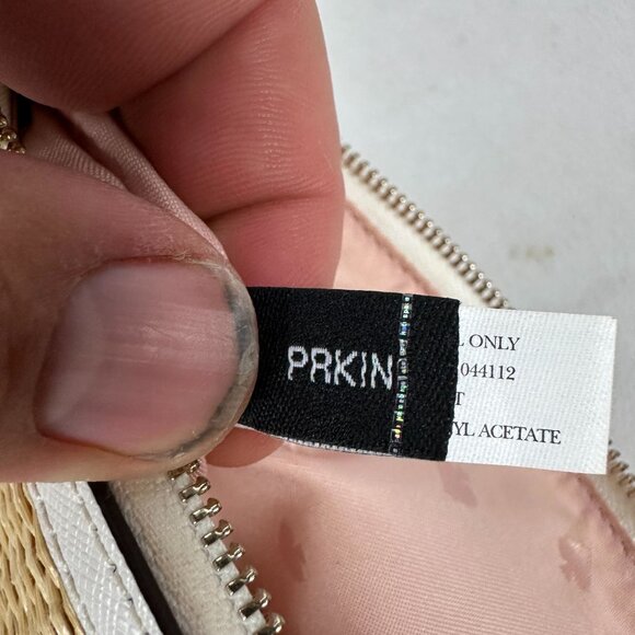 Kate Spade Straw Clutch With Strawberry Embroidery & Zip Closure - Picture 10 of 10